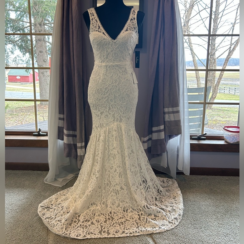 NWT Lulu’s Lace Mermaid Dress